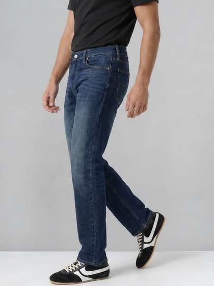 Levis Men 513 Slim Straight Jeans