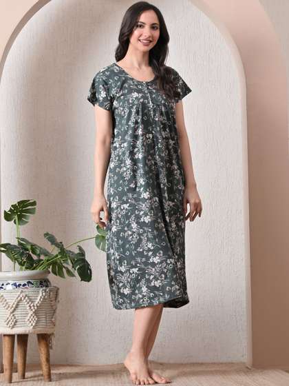 H & Y Apparel
                        Printed Nightdress
