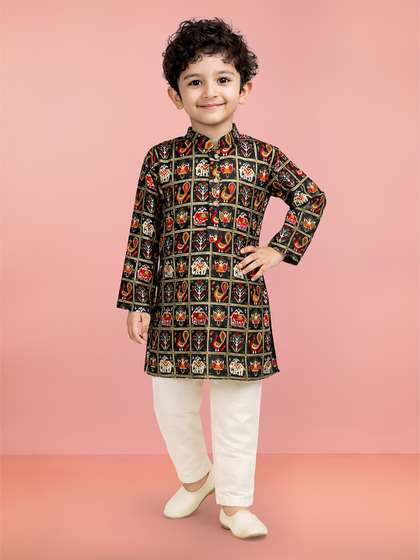 VASTRAMAY Boys Ethnic
                      Motifs Printed Regular Kurta with Pyjamas