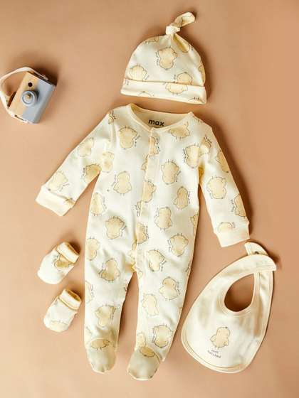 max Boys Printed Pure
                    Cotton Baby Apparel Gift Set