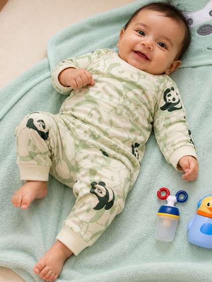Milkymoon Kids Infants
                    Kids 8-Pcs Cotton Baby Apparel Gift Set