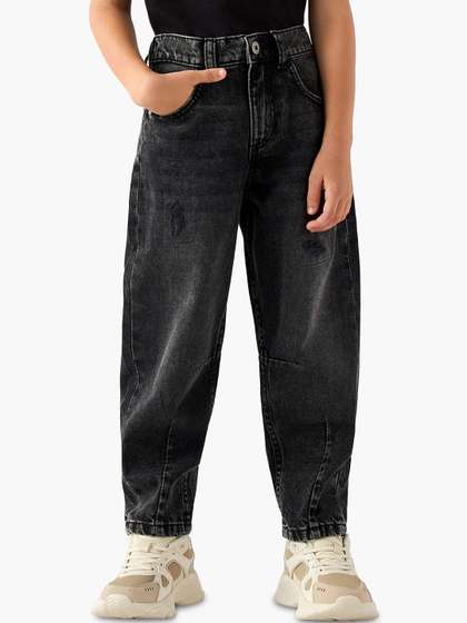Juniors by Babyshop Boys
                    Regular Fit Mid-Rise Mildly Distressed Light Fade
                    Jeans