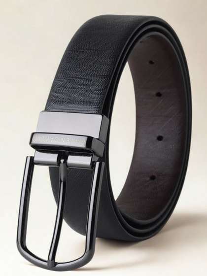 MAVEN OAKLEY Men
                    Textured Leather Reversible Belt
