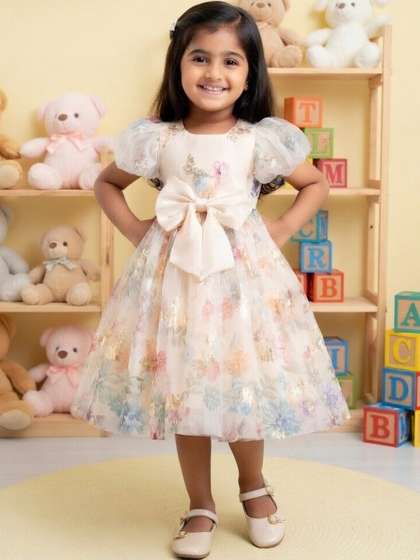YK Girls Print Puff
                    Sleeve Layered Net A-Line Dress