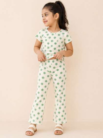 LITTLE APPLE Girls
                    Printed T-shirt with Trousers