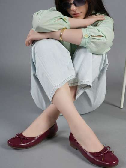 Liscott Women Bows
                          Flats