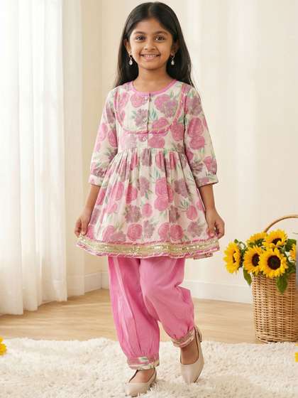 Readiprint Girls Floral
                    Printed Tiered Gotta Patti Pure Cotton Kurti with
                    Patiala