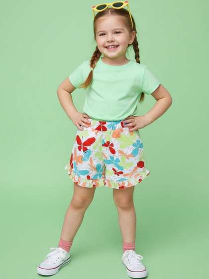 V-Mart Girls Floral
                    Printed Shorts