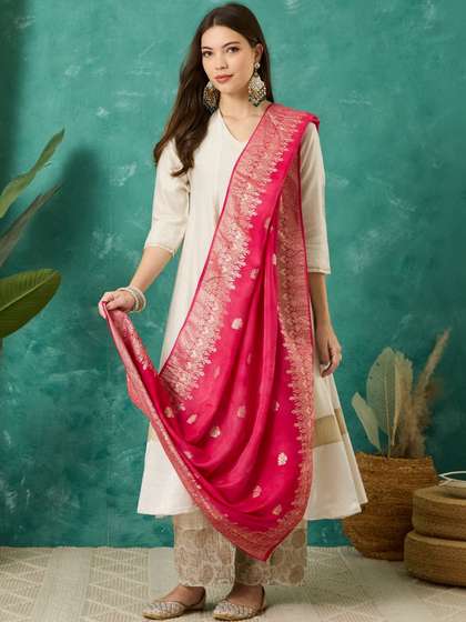 VASVI Ethnic Motifs
                        Woven Design Cotton Silk Dupatta with Zari