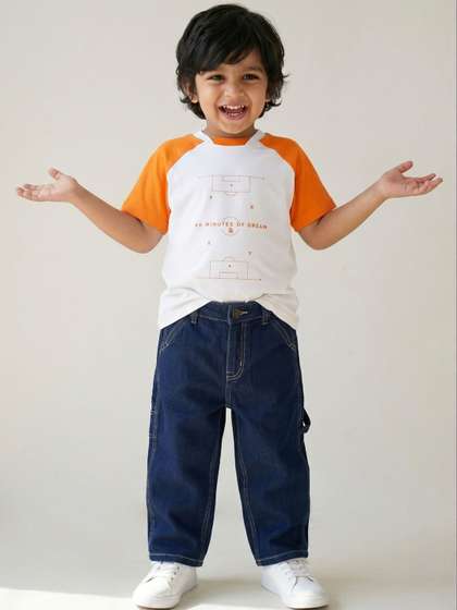 TALES & STORIES Boys
                    Printed T-shirt with Trousers