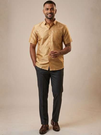 DEVOILER Men
                        Standard Casual Shirt