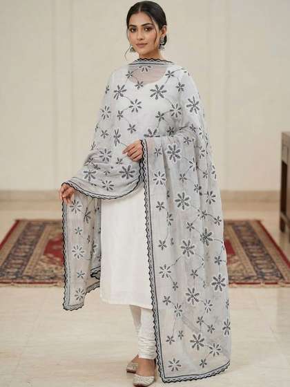 Trendzmy Embroidered
                        Dupatta with Thread Work