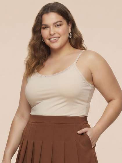 Sztori Plus Size
                        Shoulder Straps Tank Top