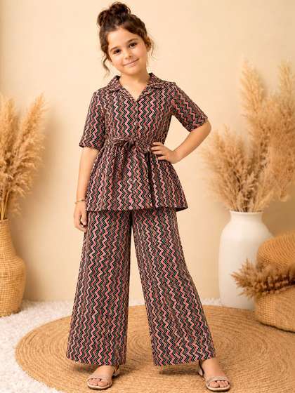 FASHION DREAM Girls
                        Printed Top with Palazzos Co-Ord Set