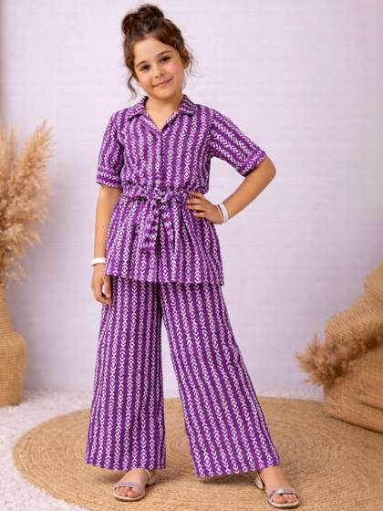 FASHION DREAM Girls
                        Printed Top with Trousers