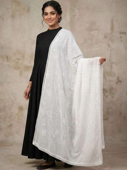 Trendzmy Embroidered
                        Dupatta with Thread Work