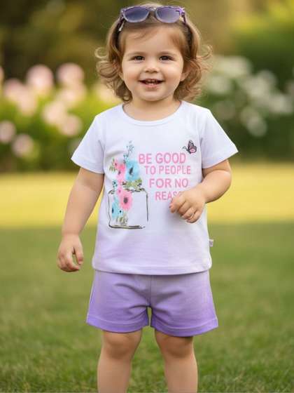 V-Mart Girls Printed
                    T-shirt with Shorts