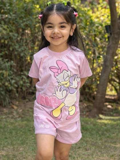 Nap Chief Girls
                          Disney Daisy Duck Printed Cotton T-shirt With
                          Shorts