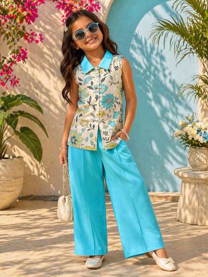 Superminis Girls Printed
                    Top With Trousers