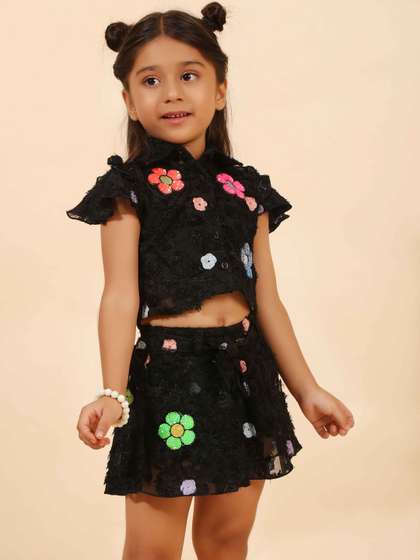 SUNBY Girls Printed
                        Top with Shorts