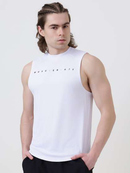 MuscleBlaze Unisex
                        Brand Logo Printed Round Neck Slim T-shirt