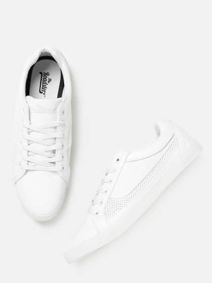 white casual shoes myntra