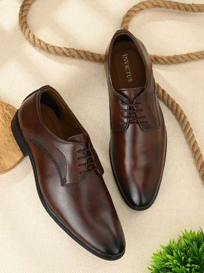 INVICTUS Men Brown
                        Solid Leather Formal Derby Shoes