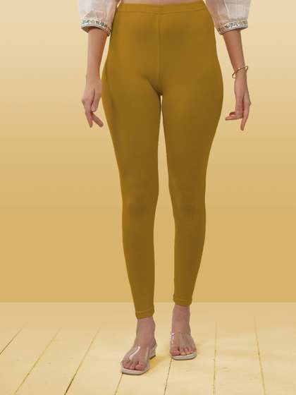 LYRA Women Olive
                        Green Solid Ankle-Length Leggings