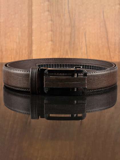 BuckleUp Men Brown
                    Textured Belt