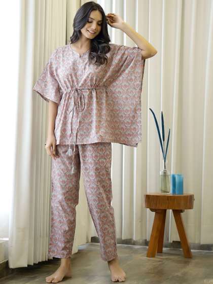 SANSKRUTIHOMES Women
                        Grey & Orange Printed Pure Cotton Night
                        suit