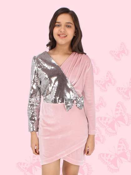 CUTECUMBER Sequin
                    Embellished V-Neck Wrap Dress