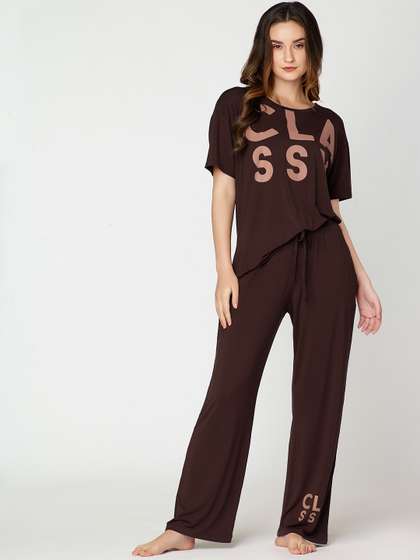 I like me Typography
                        Printed Night suit
