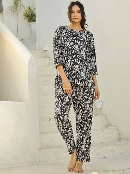 SANSKRUTIHOMES Women
                        Printed Pure Cotton Night suit