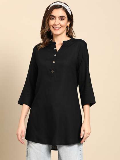Sangria Women
                            Solid Mandarin Collar Short Kurti