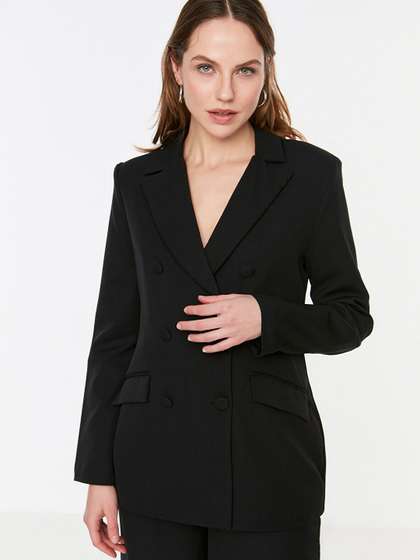Trendyol Women
                        Double-Breasted Casual Blazer