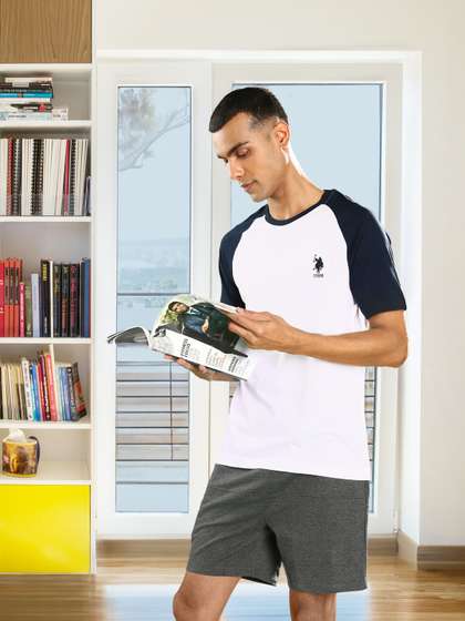 U.S. Polo Assn. Men Colourblocked Raglan Sleeves Lounge T-shirt