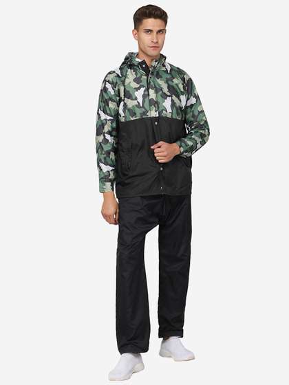 THE CLOWNFISH
                        Napoleon Men Printed Waterproof Double Coating
                        Reversible Rain Jacket