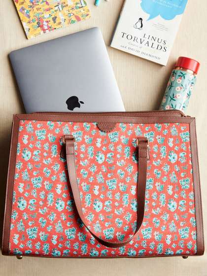 TEAL BY CHUMBAK Printed Shopper Shoulder Bag