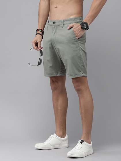 Roadster Men Solid
                        Chino Shorts