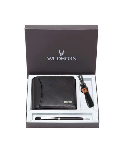 WildHorn Textured
                    Leather Accessory Gift Set