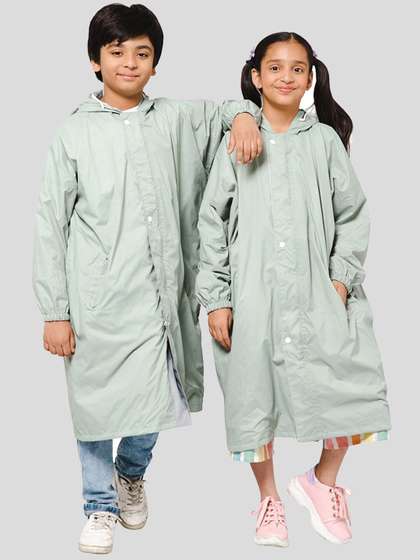 THE CLOWNFISH
                        Cloudchaser Kids Double Coating Reversible Rain
                        Jacket