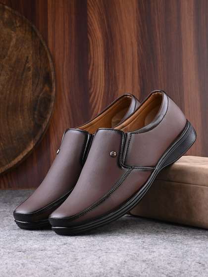 Provogue Men Round
                        Toe Formal Slip-On Shoes