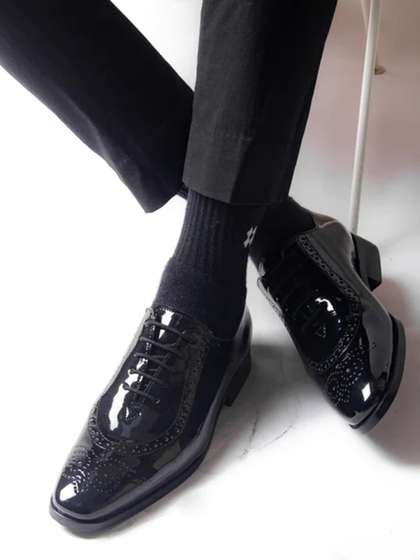 MONKSTORY Men Glossy
                        Classic Textured Patent Leather Formal Oxfords
