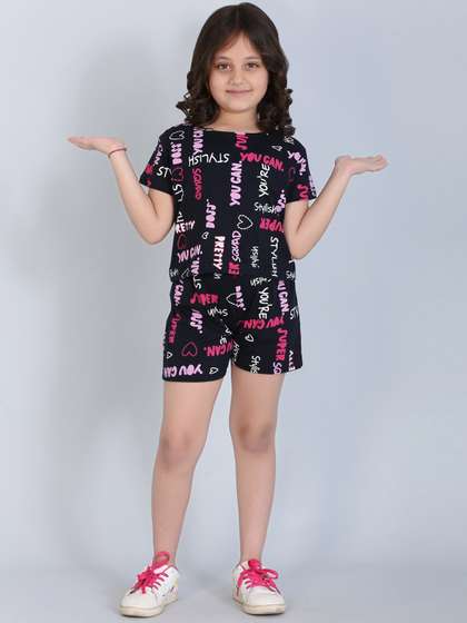 Ninos Dreams Girls
                        Typography Printed Pure Cotton T-shirt With
                        Shorts