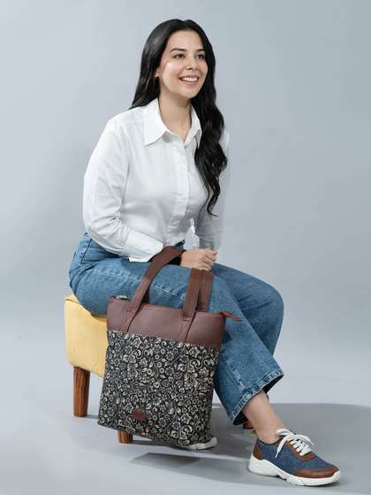 ZOUK Floral Printed Structured Tote Bag
