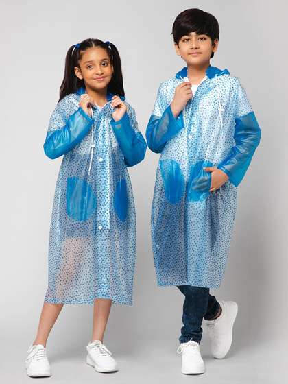 THE CLOWNFISH
                          Drench Dew Kids Star Printed Hooded Longline
                          Rainsuit