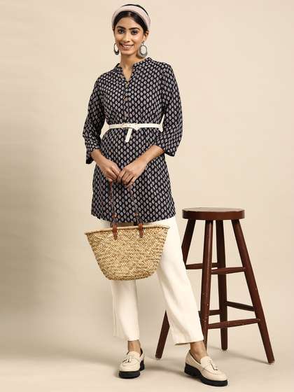 Sangria Floral Printed Short Kurti with Belt