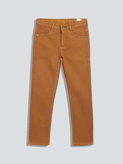 Urbano Juniors Boys
                      Slim Fit Light Fade Stretchable Jeans