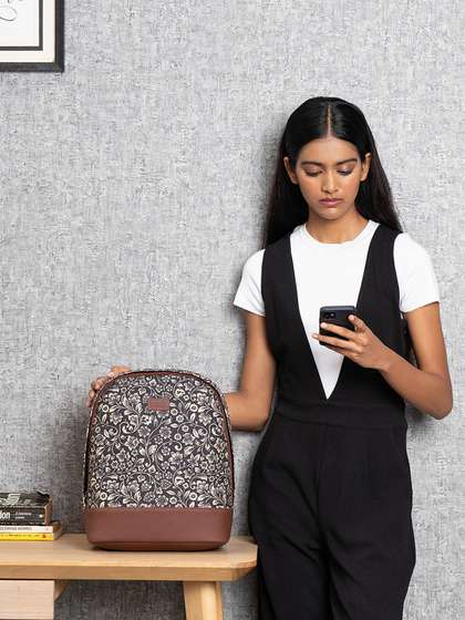 ZOUK Women Floral
                        Printed Backpack