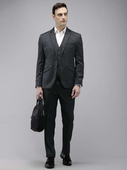 Park Avenue Self
                        Design Contemporary Fit 3 Piece Party Suit